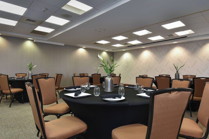 SpringHill Suites by Marriott Columbia Downtown / The Vista