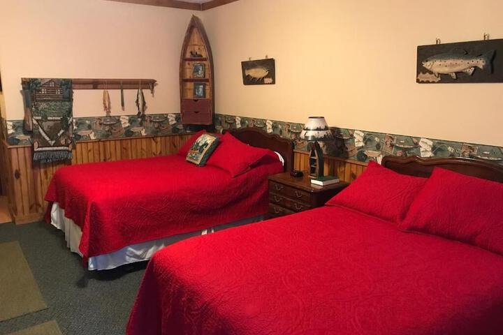 Mountain Aire Cottages Inn & Glamping