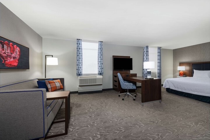 Room 7 of 47