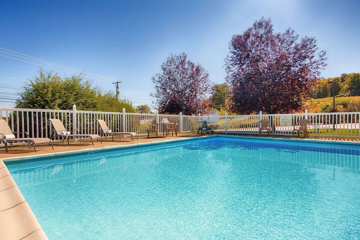 Pool 3 of 17