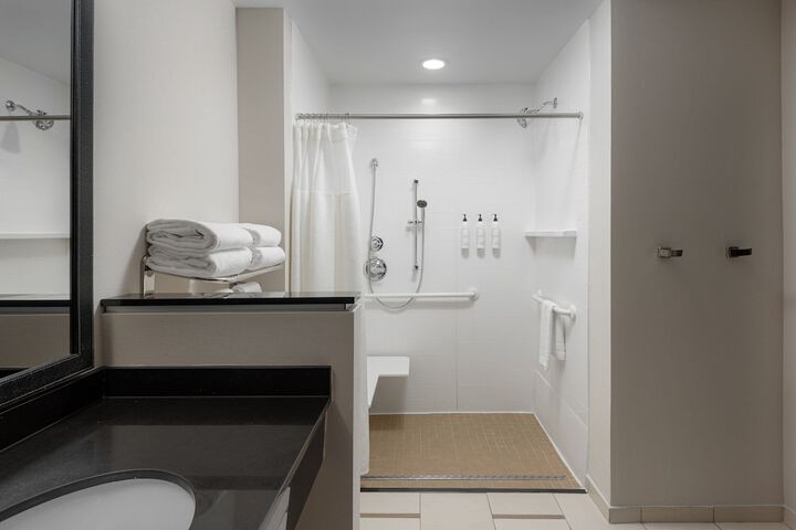 Fairfield Inn & Suites Columbia