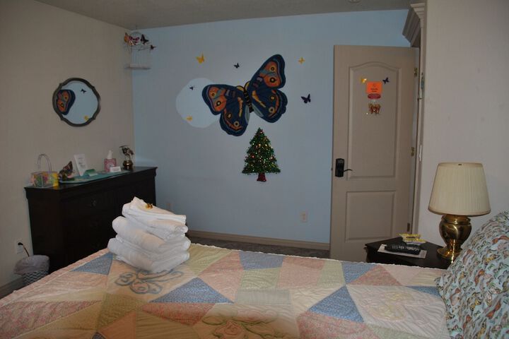Room 33 of 97