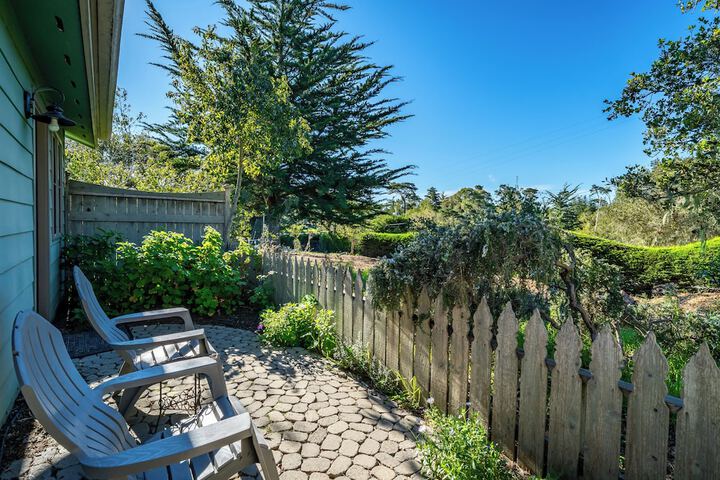 Cambria Pines Lodge