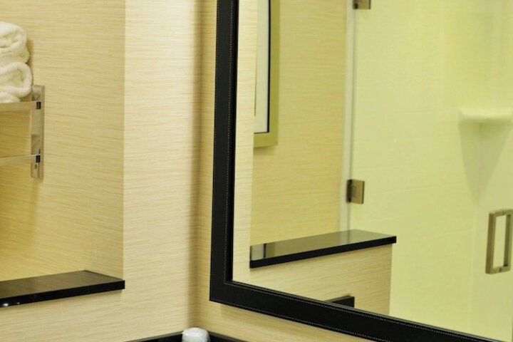 Room 9 of 23