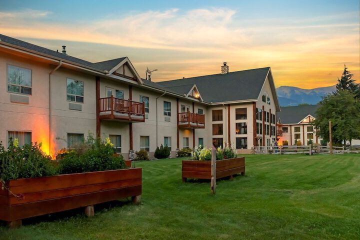 Hotel 4 of 53