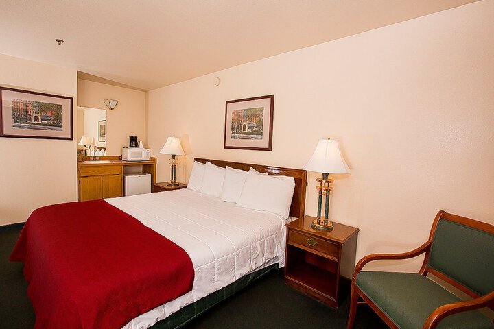 Room 19 of 35
