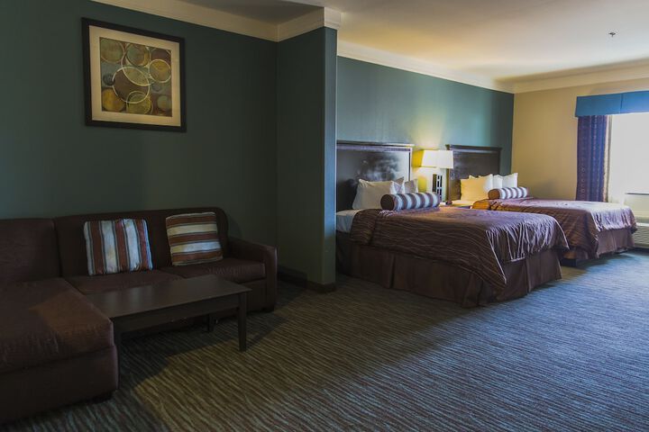Room 35 of 46