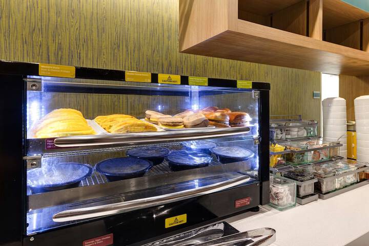 Breakfast/Coffee Service 53 of 70