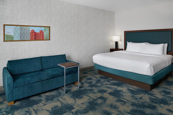 Hampton Inn & Suites Detroit / Troy