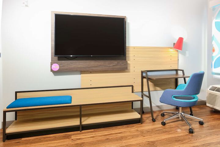 Room 7 of 20