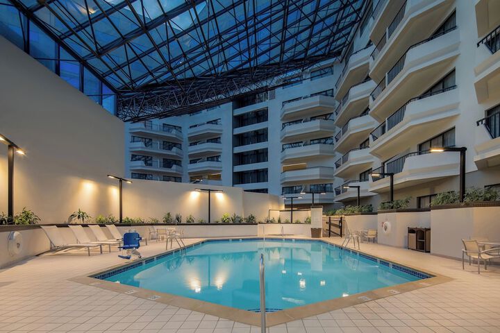 Sheraton Detroit Metro Airport