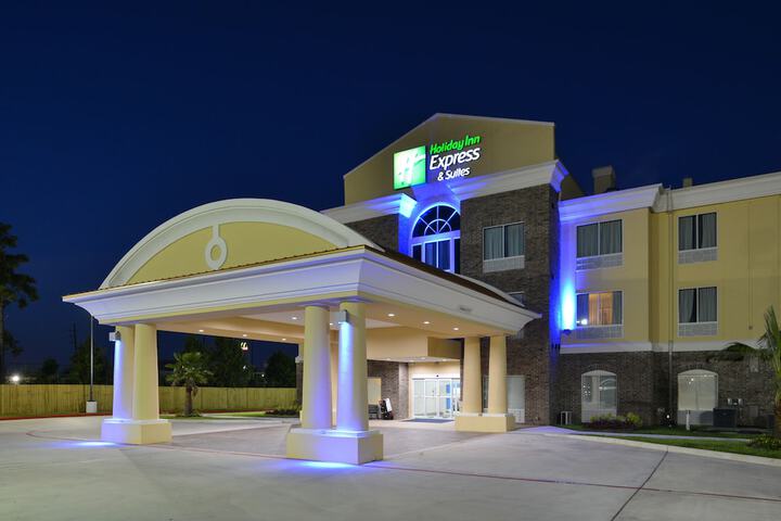 Hotel 11 of 80