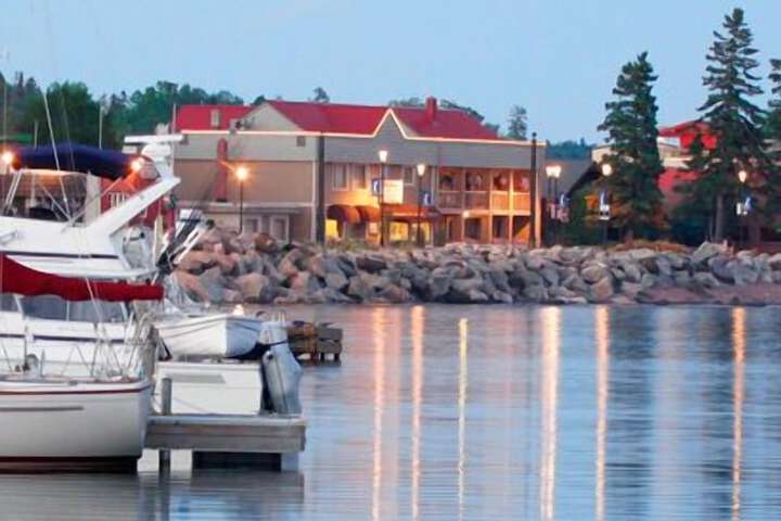 Harbor Inn Self Check-in Hotel