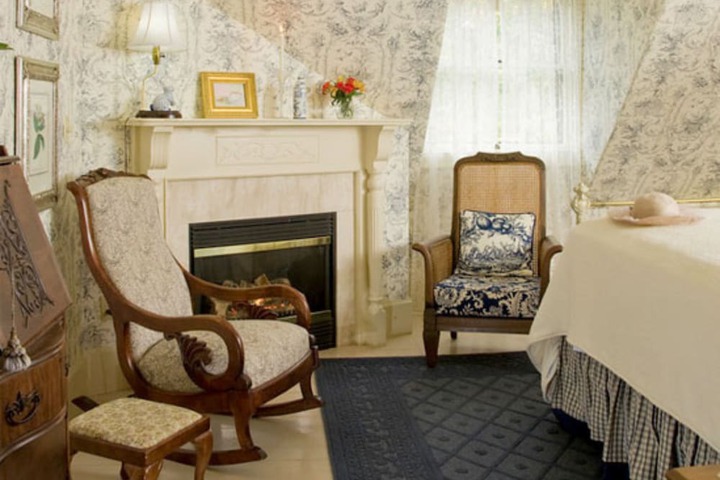 Berry Manor Inn