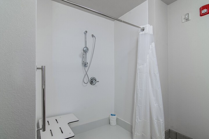 Room 14 of 19