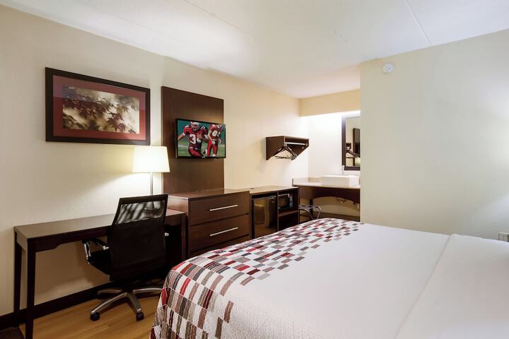 Room 27 of 31