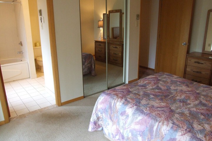 Room 33 of 53