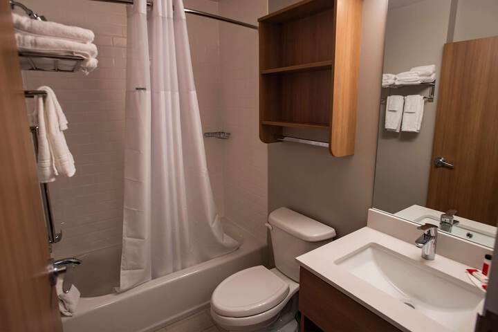 Microtel Inn & Suites by Wyndham Amsterdam