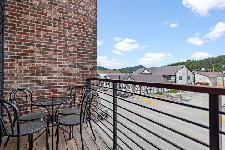 McGregor and Main Luxury Lofts