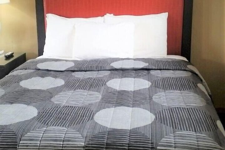 Room 18 of 24