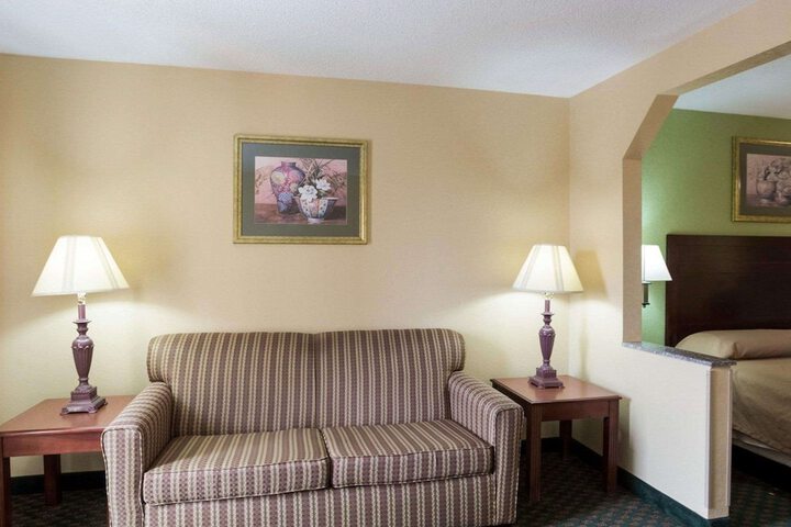Room 14 of 29