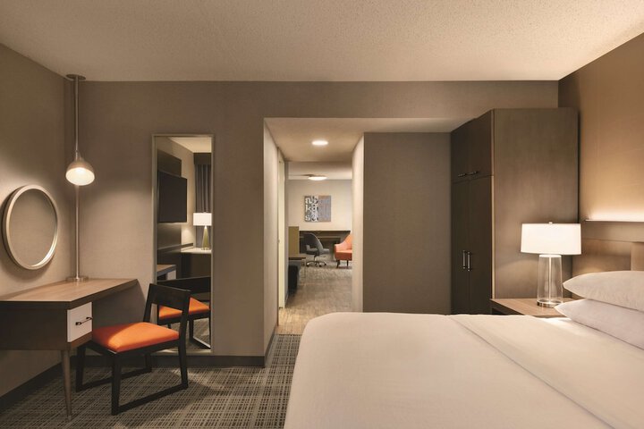 Room 28 of 45