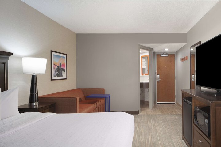 Room 19 of 35