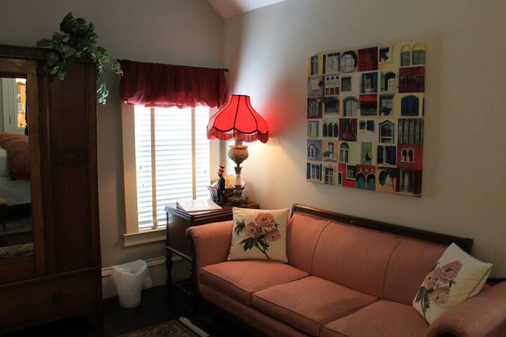 Room 27 of 45