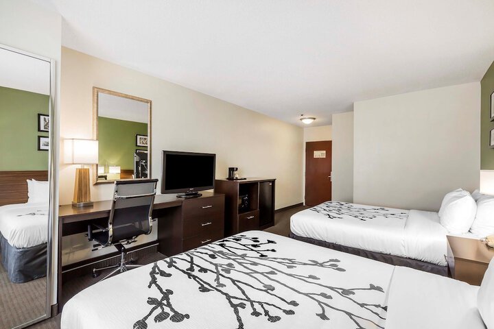 Room 15 of 27