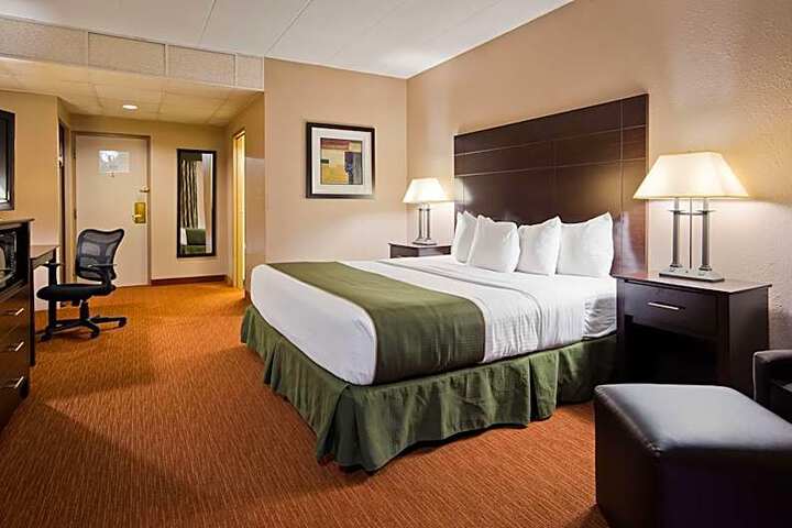Valley Plaza Inn