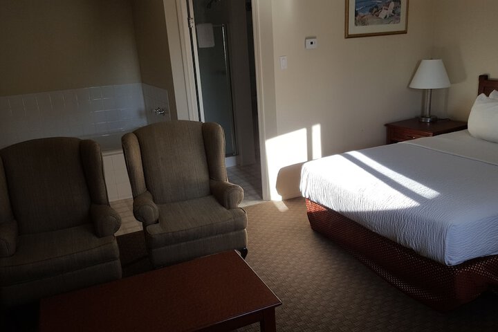 Knights Inn Lethbridge