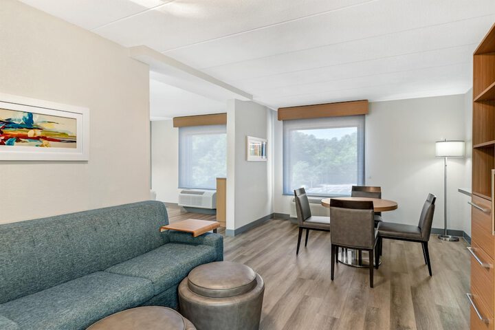 Best Western PLUS Executive Hotel