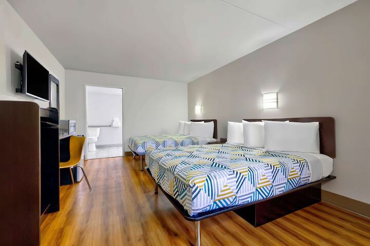 Room 26 of 29