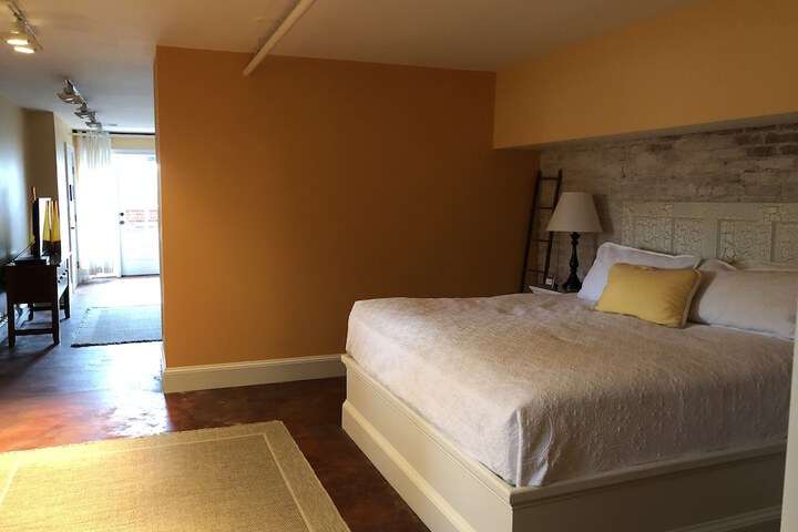 Room 75 of 168