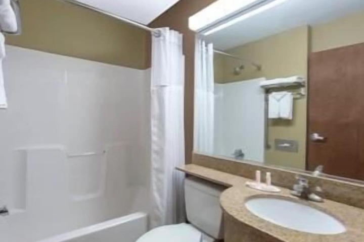 Room 8 of 23
