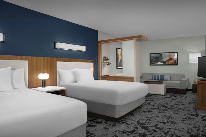 SpringHill Suites Savannah Downtown / Historic District