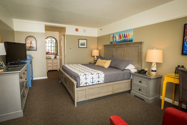 Room 10 of 22