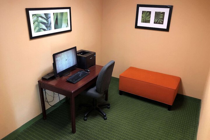 Business Center 43 of 43
