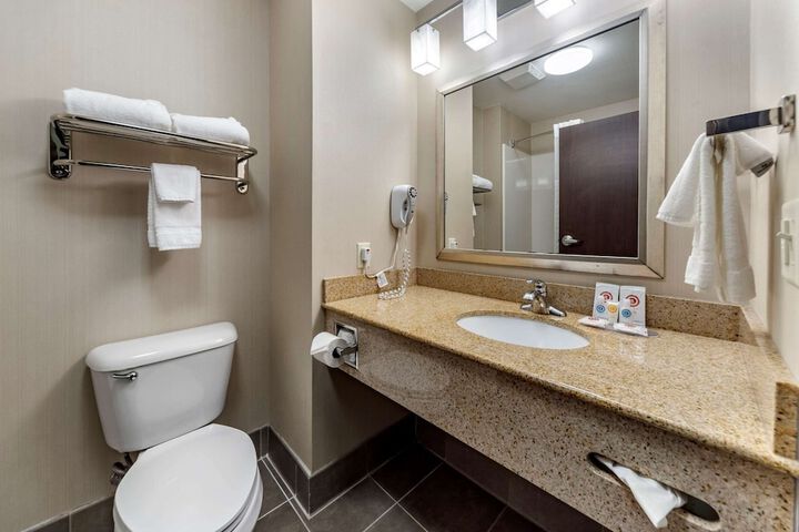 Room 10 of 26
