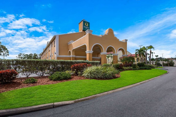 Hotel 2 of 35
