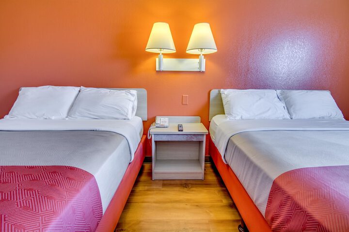 Room 17 of 29