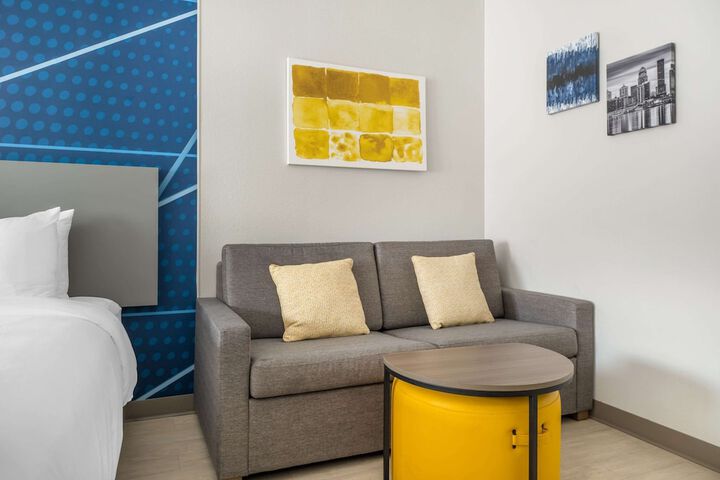 Comfort Suites Louisville Airport