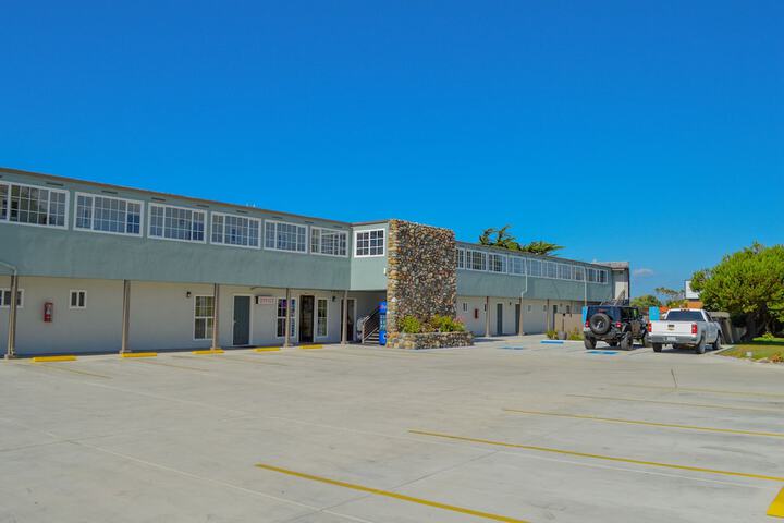 Hotel 3 of 82