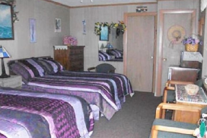 Room 3 of 7