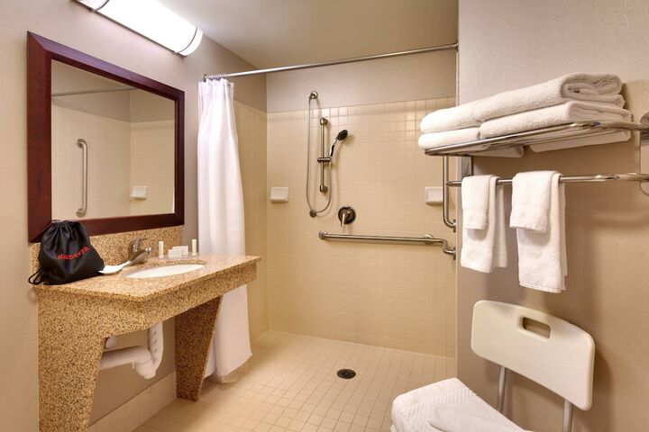 Room 11 of 20