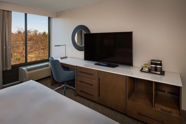 Room 30 of 80