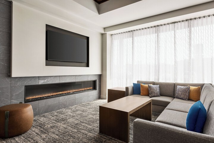 Staybridge Suites Aurora East by IHG