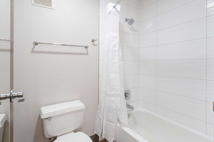 Best Western Lake Oswego / Portland Hotel & Suites