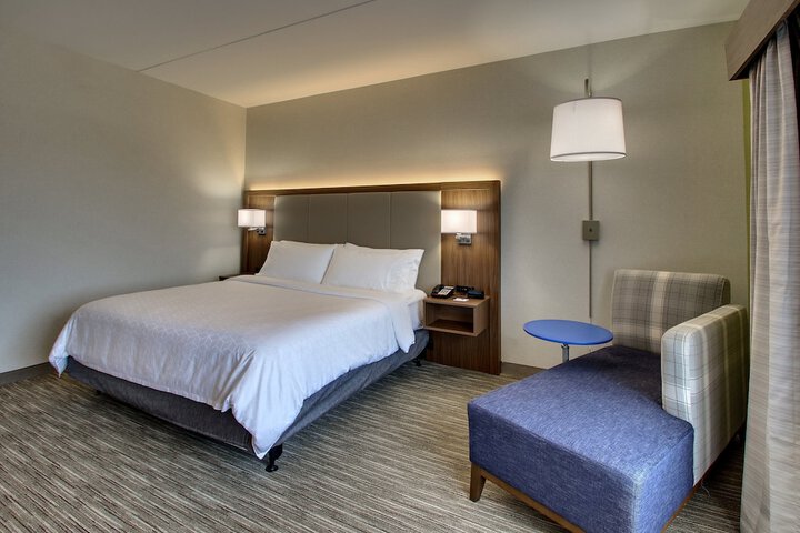 Holiday Inn Express & Suites Troy by IHG