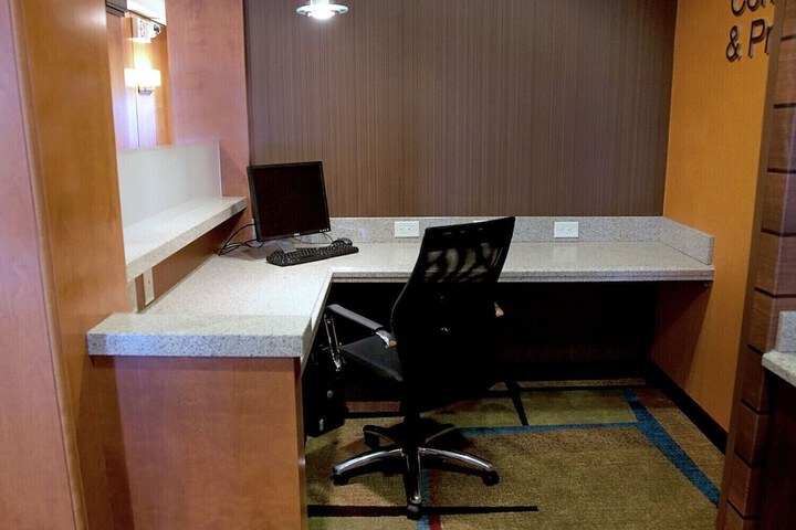 Business Center 22 of 22